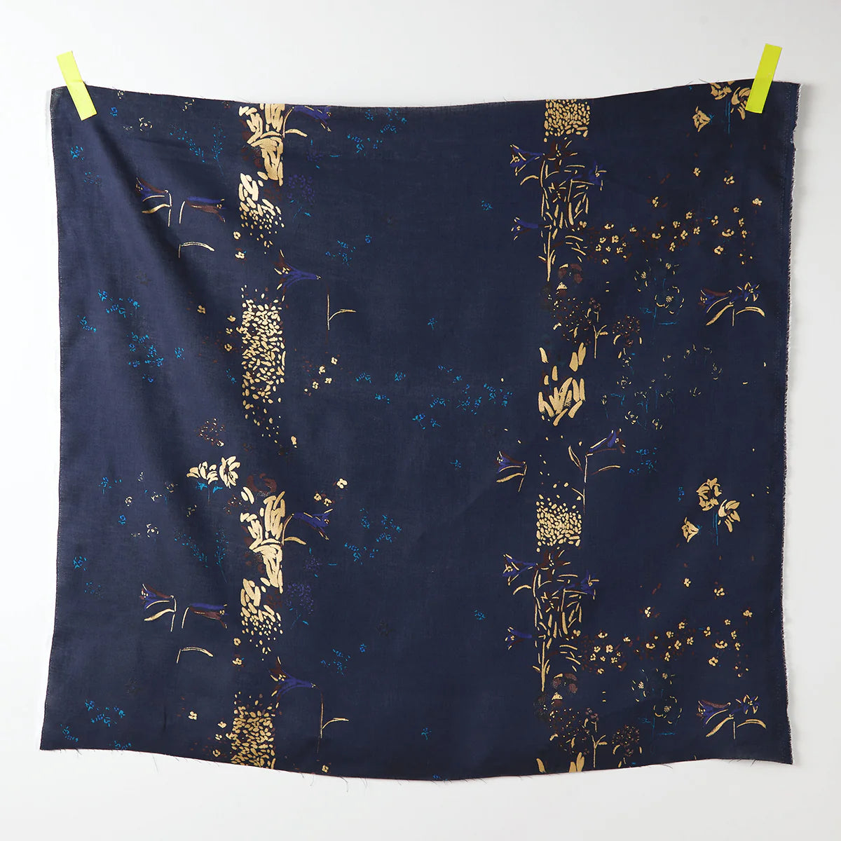 nani IRO - Pal - D - Linen Sheeting