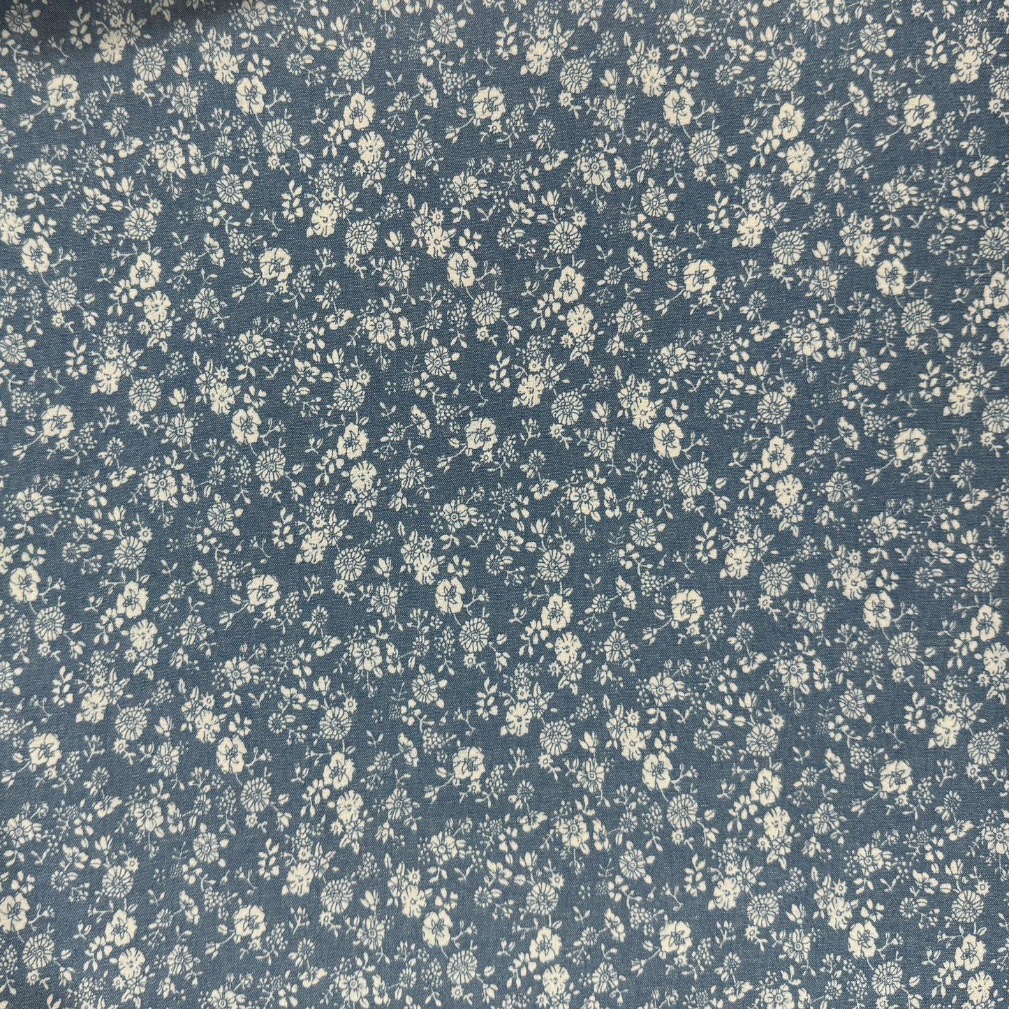 30" Remnant - Cotton Denim Print - Ditsy Floral