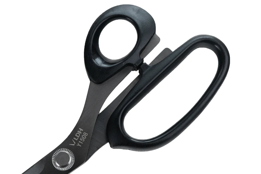 LDH Y Series Midnight Edition Lightweight Shears