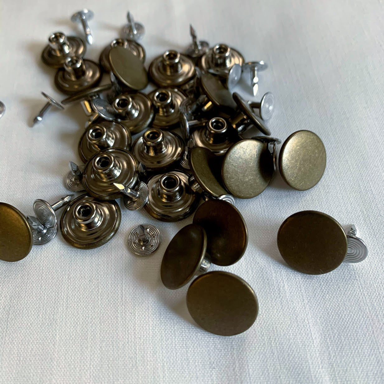 Antique Brass Jean Buttons - 17mm (3⁄5″) - Set of Two
