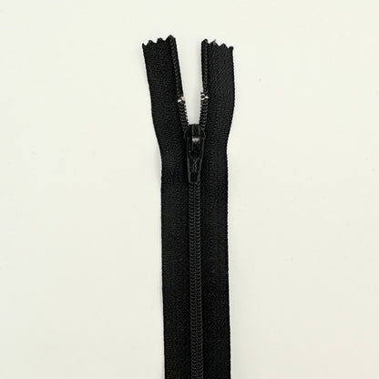 Lightweight Close-End Zipper #3 30cm (12") - Black