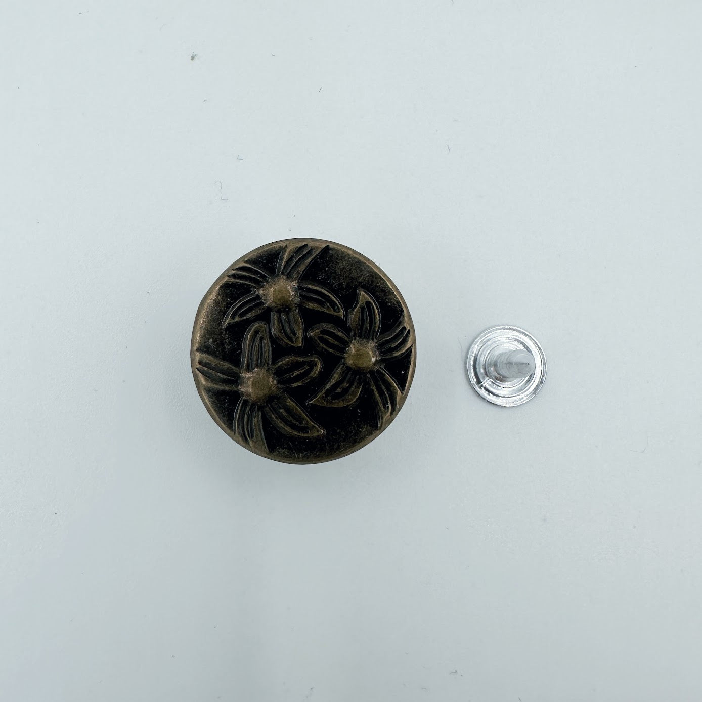 Flower Jean Buttons - 20mm (3⁄4″) - Set of Two