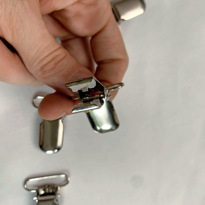 25mm (1") Nickel Suspender Clips / Mitten Clips - per pair of two