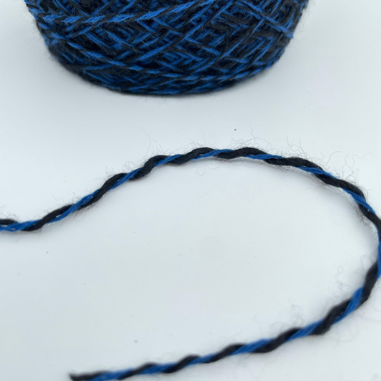 100% Cashmere Yarn - Deadstock Yarn - Made in Italy - Black and Blue Tweed - DK Weight  - 100g